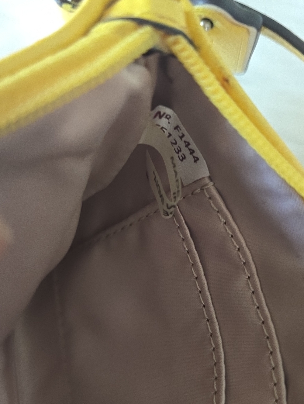 Coach Beige Signature Canvas Wristlet with Yellow Stripe And Hangtag - Picture 10 of 15